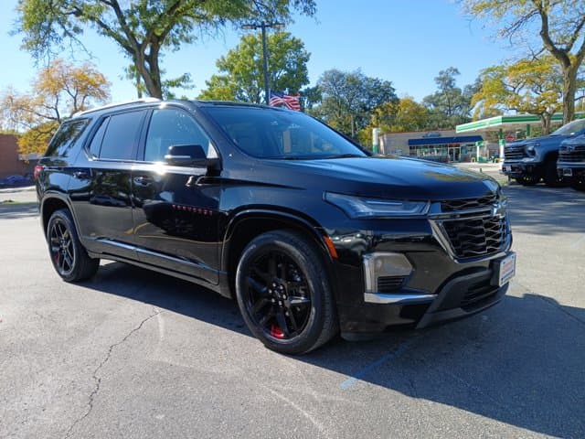 2023 Chevrolet Traverse Premier — photo 1 of 31