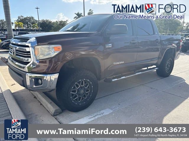2017 Toyota Tundra 4WD SR5 — photo 1 of 4