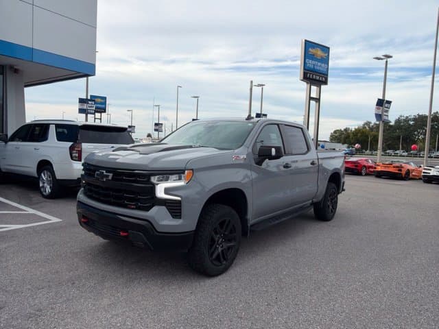 2024 Chevrolet Silverado 1500 LT Trail Boss — photo 1 of 13