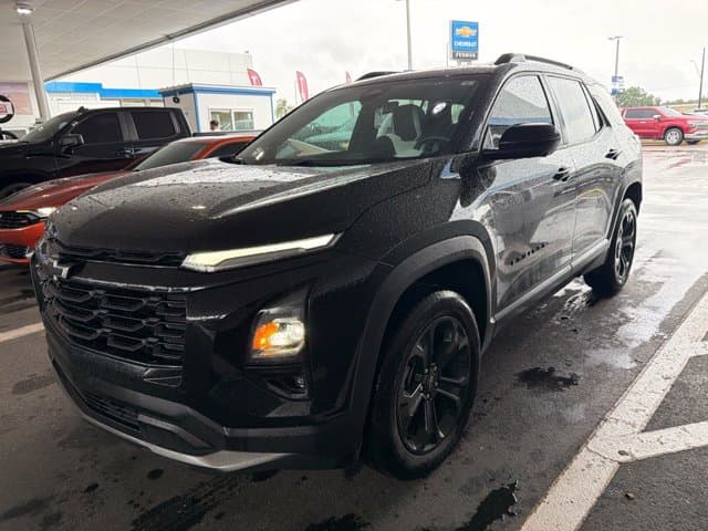 2026 Chevrolet Equinox FWD LT — photo 1 of 15