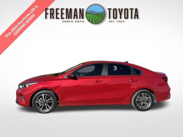 2023 Kia Forte LXS — photo 1 of 9