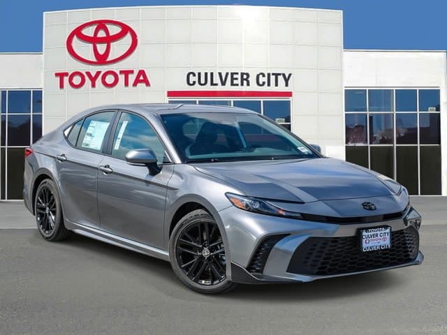 2026 Toyota Camry SE — photo 1 of 26