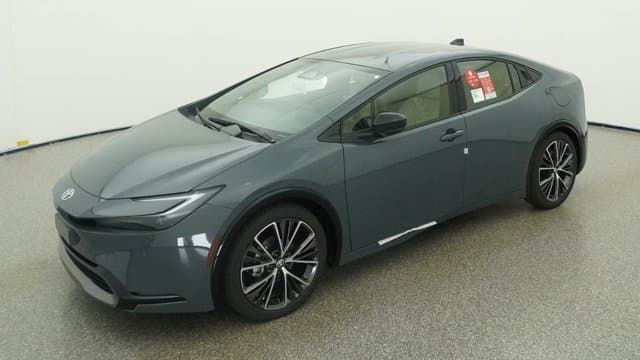 2027 Toyota Prius XLE — photo 1 of 32