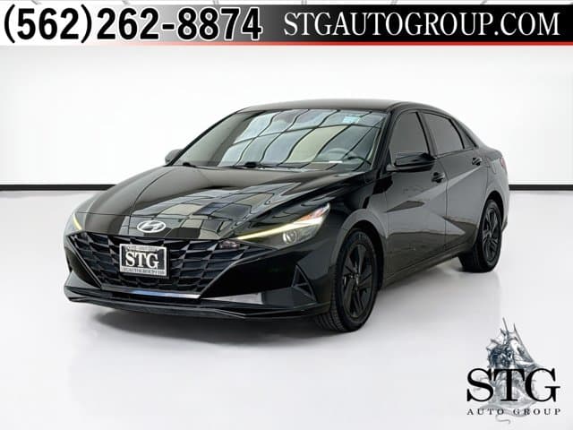 2021 Hyundai Elantra SEL — photo 1 of 19