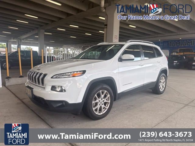 2017 Jeep Cherokee Latitude — photo 1 of 7