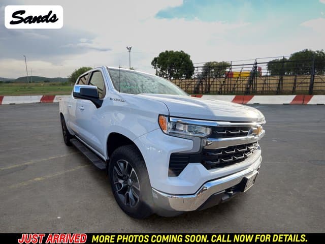 2022 Chevrolet Silverado 1500 LT — photo 1 of 11