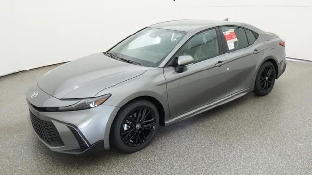 2026 Toyota Camry SE — photo 1 of 52