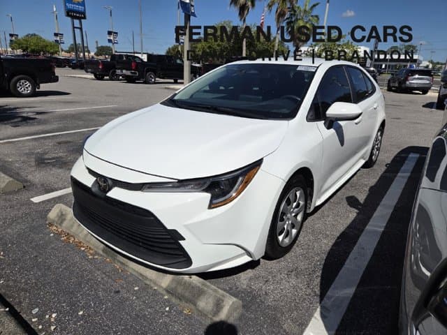 2024 Toyota Corolla LE — photo 1 of 35