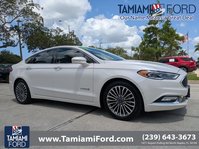 2017 Ford Fusion Platinum — photo 1 of 32
