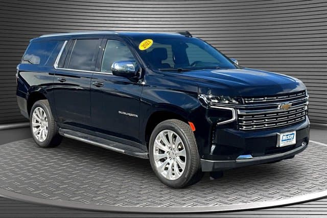 2023 Chevrolet Suburban Premier — photo 1 of 22