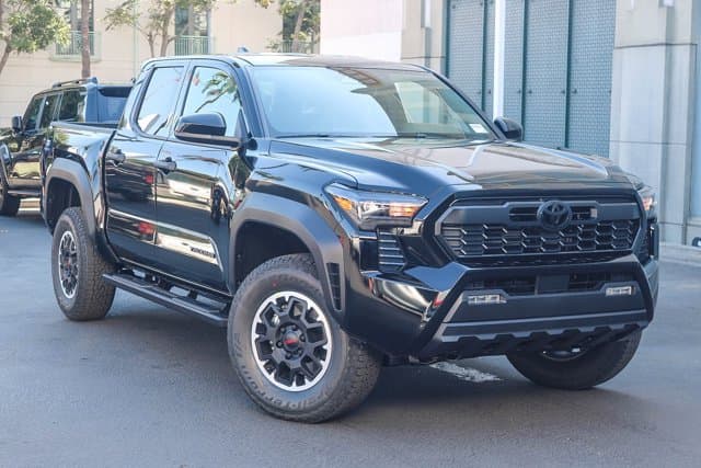 2026 Toyota Tacoma 4WD TRD Off Road — photo 1 of 26