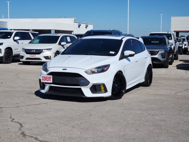 2017 Ford Focus RS — photo 1 of 32