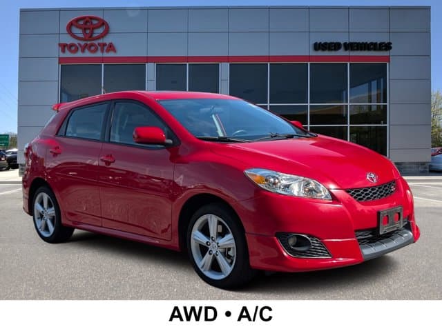 2010 Toyota Matrix S — photo 1 of 25