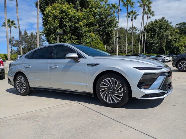 2026 Hyundai Sonata Hybrid SEL — photo 1 of 30