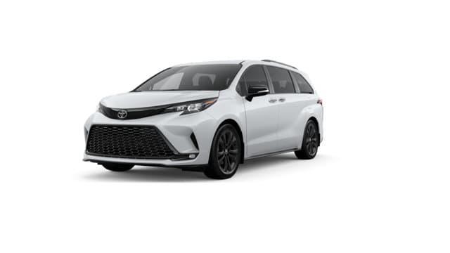 2026 Toyota Sienna XSE — photo 1 of 8