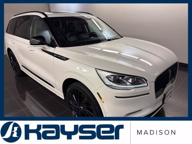 2023 Lincoln Aviator Reserve — photo 1 of 45