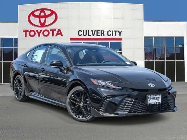 2026 Toyota Camry SE — photo 1 of 27
