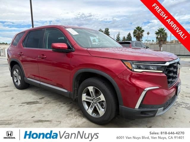 2024 Honda Pilot EX-L 8 Passenger — photo 1 of 9