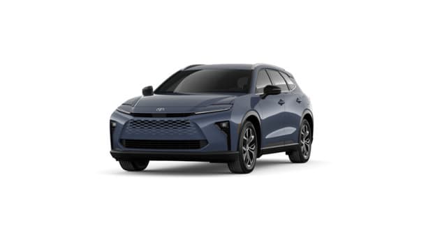 2026 Toyota Crown Signia XLE — photo 1 of 8
