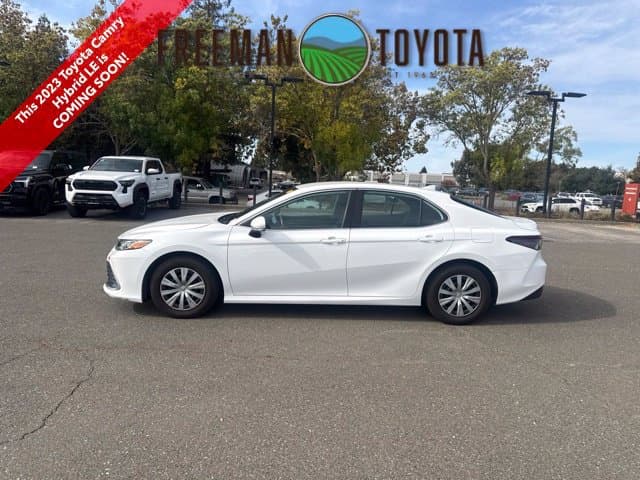 2023 Toyota Camry Hybrid LE — photo 1 of 9