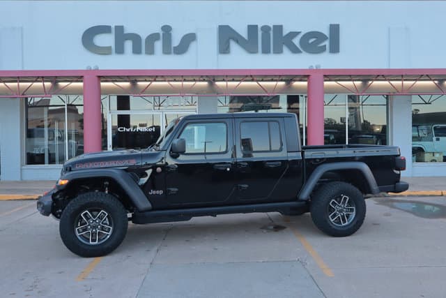 2026 Jeep Gladiator Mojave — photo 1 of 32