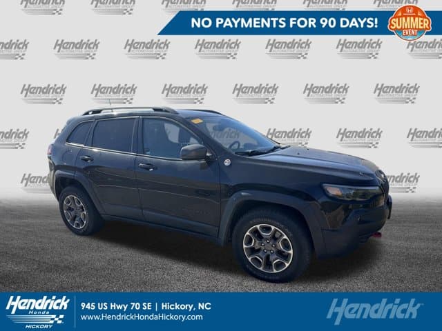 2021 Jeep Cherokee Trailhawk — photo 1 of 10