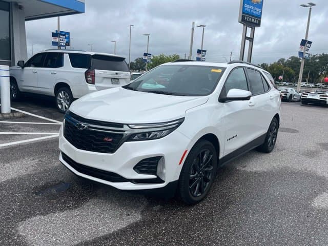 2022 Chevrolet Equinox RS — photo 1 of 18
