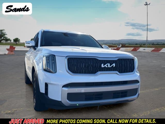 2025 Kia Telluride EX — photo 1 of 15