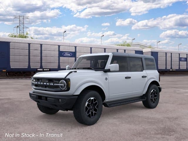 2026 Ford Bronco Outer Banks — photo 1 of 25