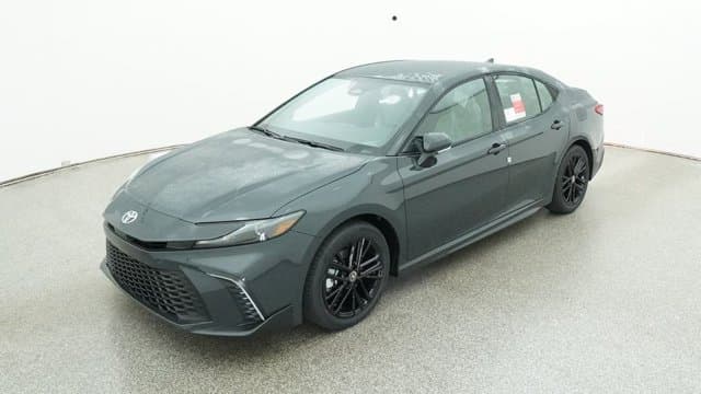 2026 Toyota Camry SE — photo 1 of 32