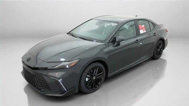 2027 Toyota Camry SE — photo 1 of 16