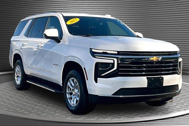 2025 Chevrolet Tahoe LT — photo 1 of 25