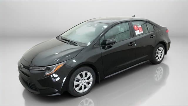 2027 Toyota Corolla LE — photo 1 of 16