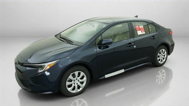 2027 Toyota Corolla Hybrid LE — photo 1 of 16