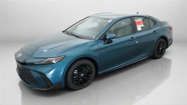 2026 Toyota Camry SE — photo 1 of 46