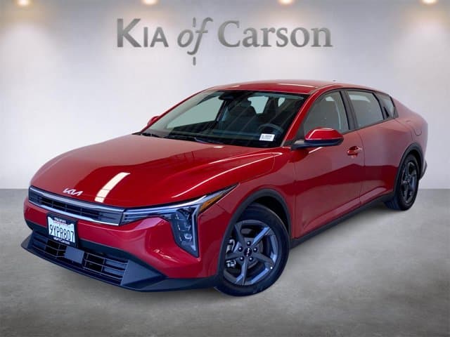 2026 Kia K4 LXS — photo 1 of 33