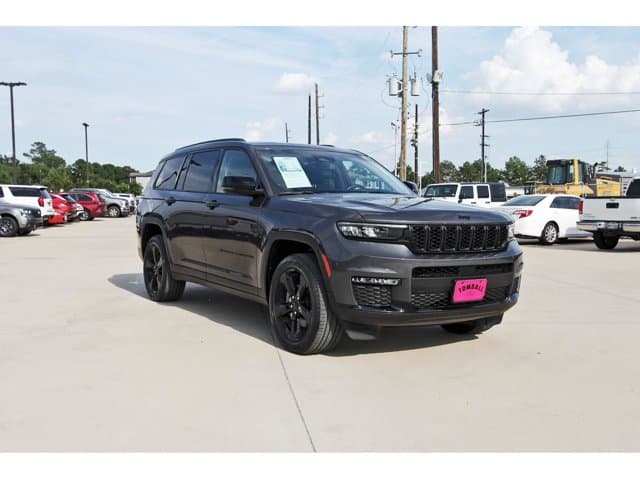 2022 Jeep Grand Cherokee L Limited — photo 1 of 32