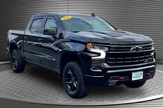 2023 Chevrolet Silverado 1500 LT Trail Boss — photo 1 of 25