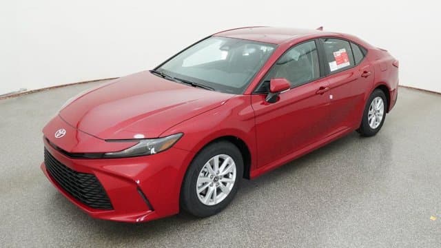 2026 Toyota Camry LE — photo 1 of 32