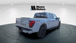 Extra Photo