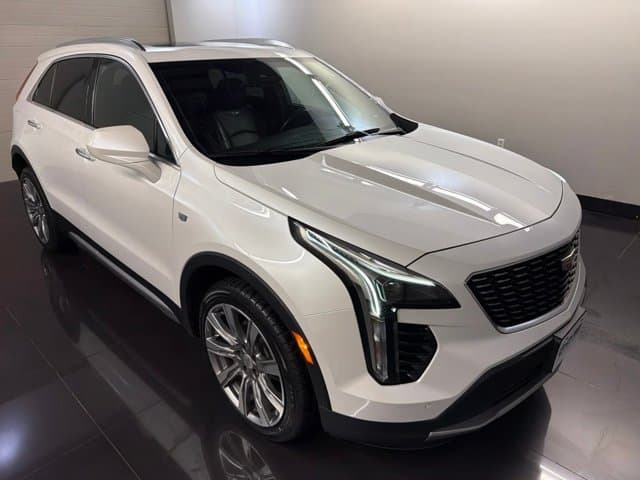 2019 Cadillac XT4 AWD Premium Luxury — photo 1 of 42