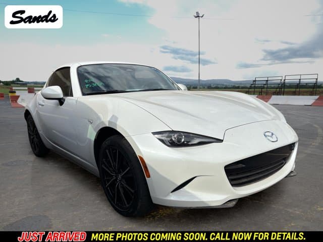 2025 Mazda MX-5 Miata RF Grand Touring — photo 1 of 11