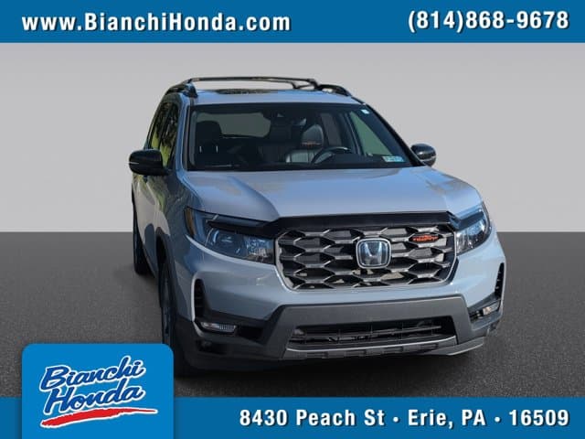 2023 Honda Passport TrailSport — photo 1 of 9