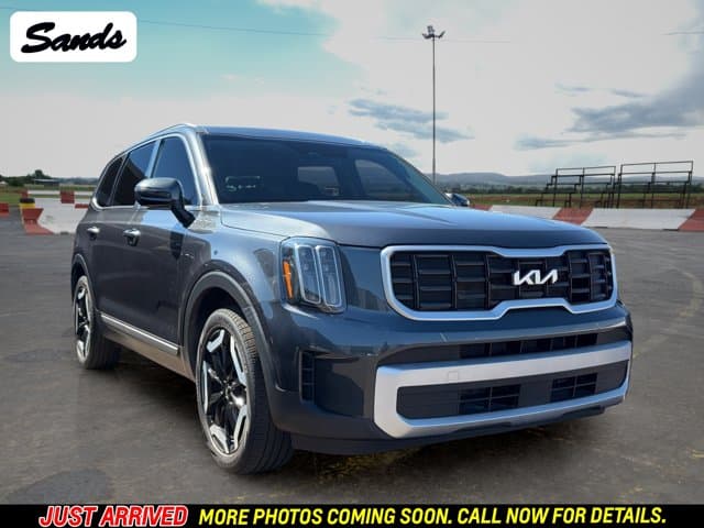 2024 Kia Telluride S — photo 1 of 17