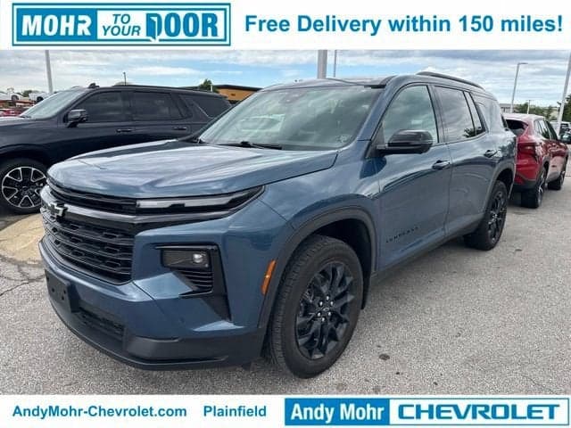 2024 Chevrolet Traverse LT — photo 1 of 13