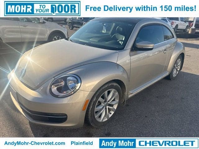 2013 Volkswagen Beetle Convertible 2.0L TDI — photo 1 of 5