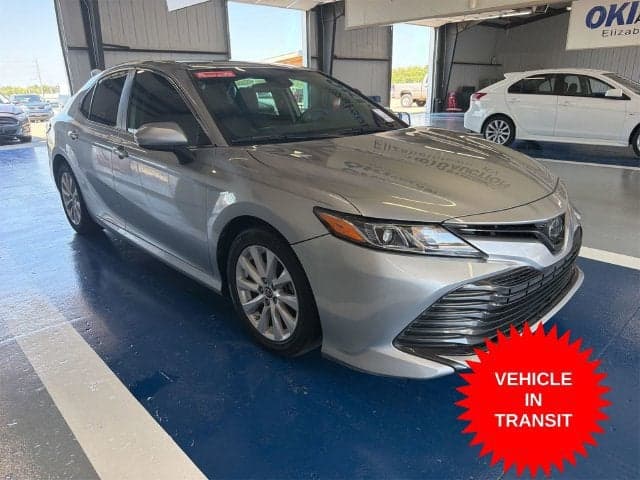 2019 Toyota Camry LE — photo 1 of 11