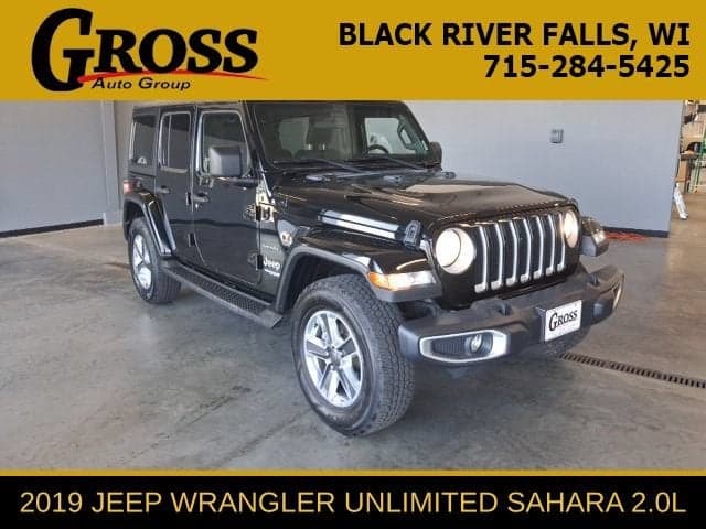 2019 Jeep Wrangler Unlimited Sahara — photo 1 of 35