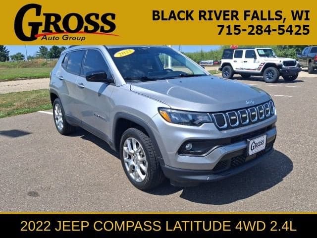 2022 Jeep Compass Latitude Lux — photo 1 of 36