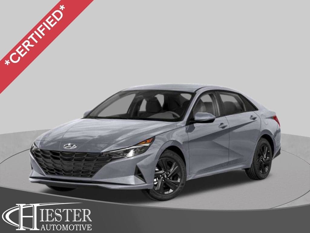 2023 Hyundai Elantra SEL — photo 1 of 4